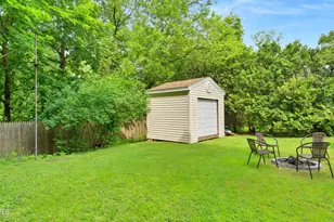 221 Corinth St, North Adams, MA 01247 - Photo 31