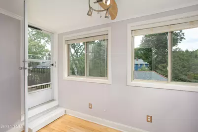 81 Northumberland Rd, Pittsfield, MA 01201 - Photo 27