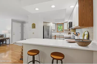 24 Walden Ln, Pittsfield, MA 01201 - Photo 11