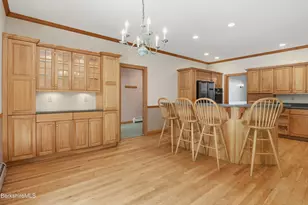 36 Meadow Ridge Dr, Pittsfield, MA 01201 - Photo 19