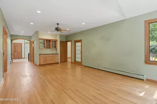 36 Meadow Ridge Dr, Pittsfield, MA 01201 - Photo 15