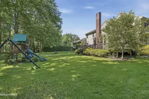 36 Meadow Ridge Dr, Pittsfield, MA 01201 - Photo 53