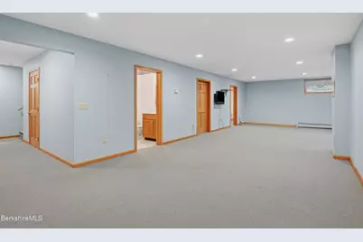 36 Meadow Ridge Dr, Pittsfield, MA 01201 - Photo 45