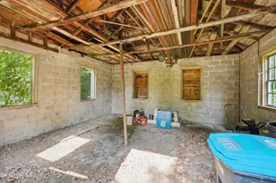 110 Elizabeth St, Pittsfield, MA 01201 - Photo 11
