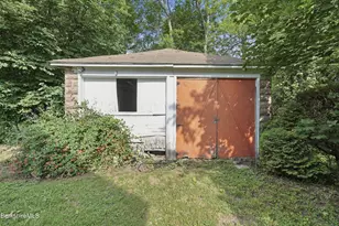 110 Elizabeth St, Pittsfield, MA 01201 - Photo 7