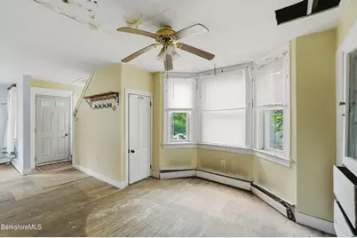 110 Elizabeth St, Pittsfield, MA 01201 - Photo 27