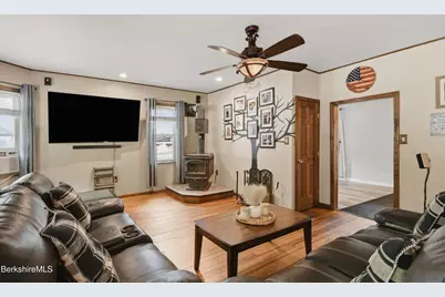 33 Orchard St, Adams, MA 01220 - Photo 5