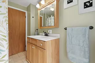 33 Orchard St, Adams, MA 01220 - Photo 31