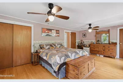 33 Orchard St, Adams, MA 01220 - Photo 33