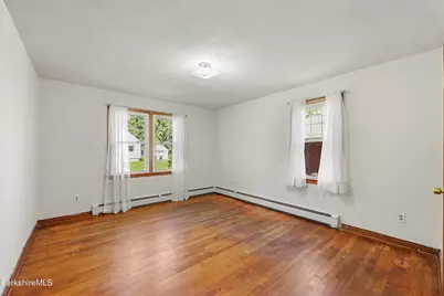 43 State St, Pittsfield, MA 01201 - Photo 17