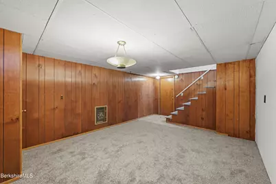 43 State St, Pittsfield, MA 01201 - Photo 33
