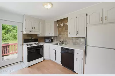 53 Off South St, Hinsdale, MA 01235 - Photo 9