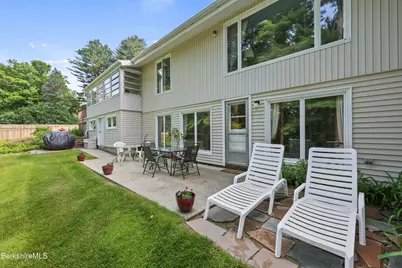 16 Trova Ter, Pittsfield, MA 01201 - Photo 5