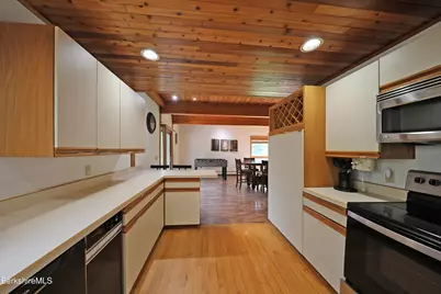707 Benton Hill Rd, Becket, MA 01223 - Photo 27