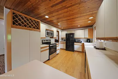 707 Benton Hill Rd, Becket, MA 01223 - Photo 29