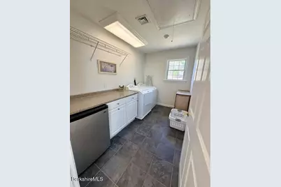 52 Cecelia Ter, Pittsfield, MA 01201 - Photo 33