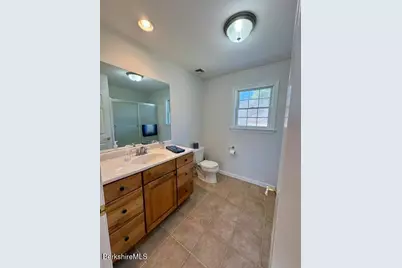 52 Cecelia Ter, Pittsfield, MA 01201 - Photo 29