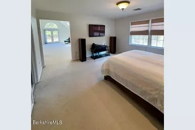 52 Cecelia Ter, Pittsfield, MA 01201 - Photo 31