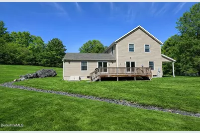 52 Cecelia Ter, Pittsfield, MA 01201 - Photo 9