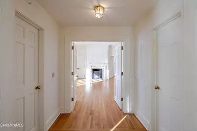 200 Old Stockbridge Rd Vanna #3, Stockbridge, MA 01262 - Photo 5
