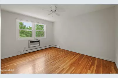 5 Morgan Manor #Unit 8, Lenox, MA 01240 - Photo 11