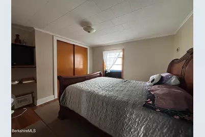 319 Fenn St, Pittsfield, MA 01201 - Photo 19