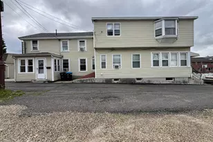 319 Fenn St, Pittsfield, MA 01201 - Photo 3