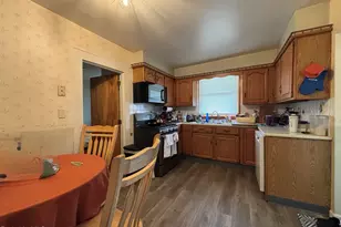 319 Fenn St, Pittsfield, MA 01201 - Photo 9