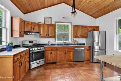 224 Boardman St, Sheffield, MA 01257 - Photo 13