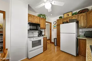 37 Holmes Rd, Lenox, MA 01240 - Photo 11