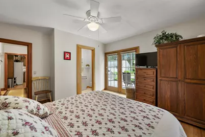 37 Holmes Rd, Lenox, MA 01240 - Photo 15