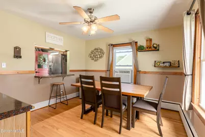 38 Velma Ave, Pittsfield, MA 01201 - Photo 9