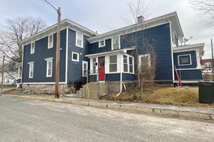 29 Linden St, Pittsfield, MA 01201 - Photo 3