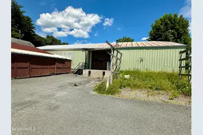 20 Maple Ave, Great Barrington, MA 01230 - Photo 13