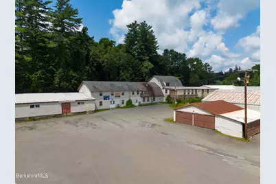 20 Maple Ave, Great Barrington, MA 01230 - Photo 15