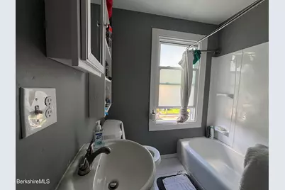 51 Orchard St, Pittsfield, MA 01201 - Photo 19