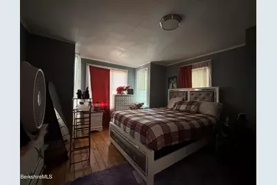 51 Orchard St, Pittsfield, MA 01201 - Photo 9