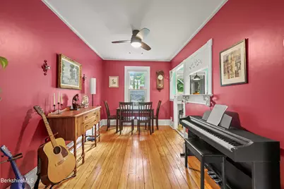 35 Summer St, Adams, MA 01220 - Photo 9