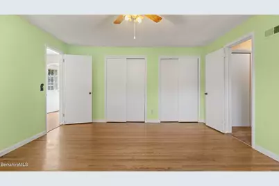 1 Mountain Dr, Pittsfield, MA 01201 - Photo 29