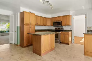 1 Mountain Dr, Pittsfield, MA 01201 - Photo 9