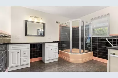 1 Mountain Dr, Pittsfield, MA 01201 - Photo 23