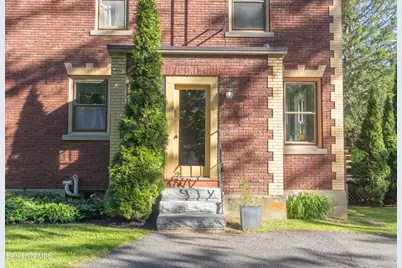 19 Cliffwood St, Lenox, MA 01240 - Photo 7