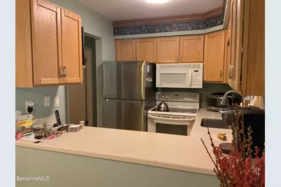 880 East #10 C, Lee, MA 01238 - Photo 9