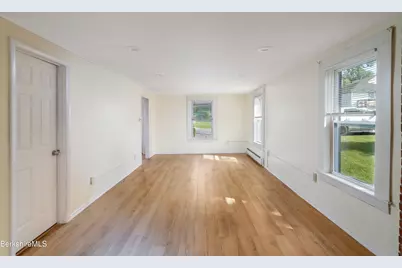 73 Westchester Ave, Pittsfield, MA 01201 - Photo 15