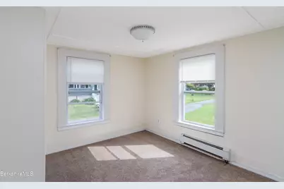 73 Westchester Ave, Pittsfield, MA 01201 - Photo 21
