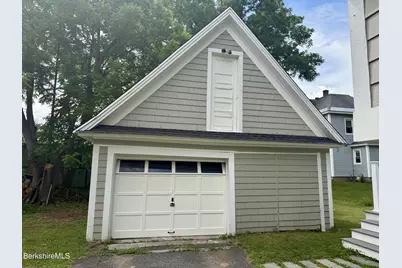 33 Reuter Ave, Pittsfield, MA 01201 - Photo 23