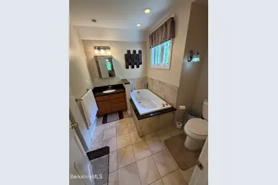 30 Richview Ave, North Adams, MA 01247 - Photo 15