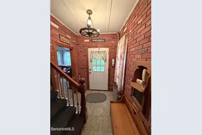 30 Richview Ave, North Adams, MA 01247 - Photo 7