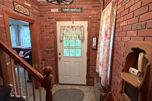 30 Richview Ave, North Adams, MA 01247 - Photo 7