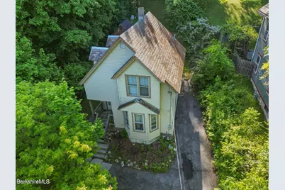 30 Richview Ave, North Adams, MA 01247 - Photo 3
